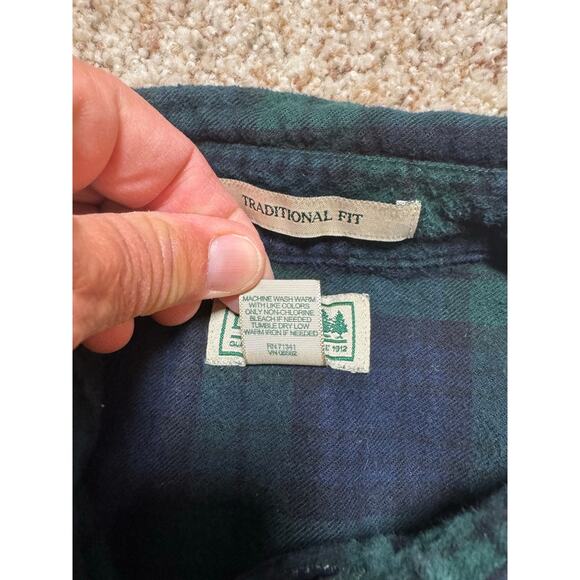 L.L. BEAN Long sleeve Flannel, collared shirt, size Large, Blue & Green; Plaid - Picture 7 of 7